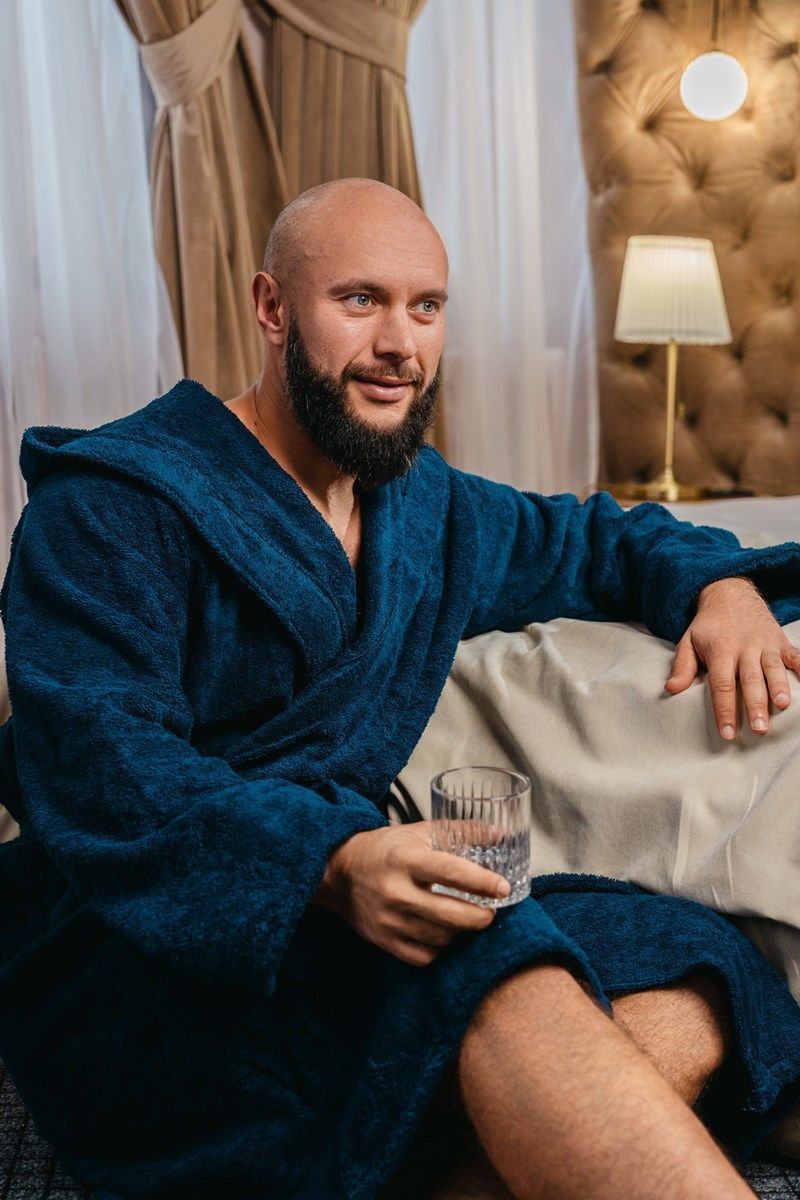 снимок Халат махровый с капюшоном, темно-синий от магазина BIO-TEXTILES ОПТ