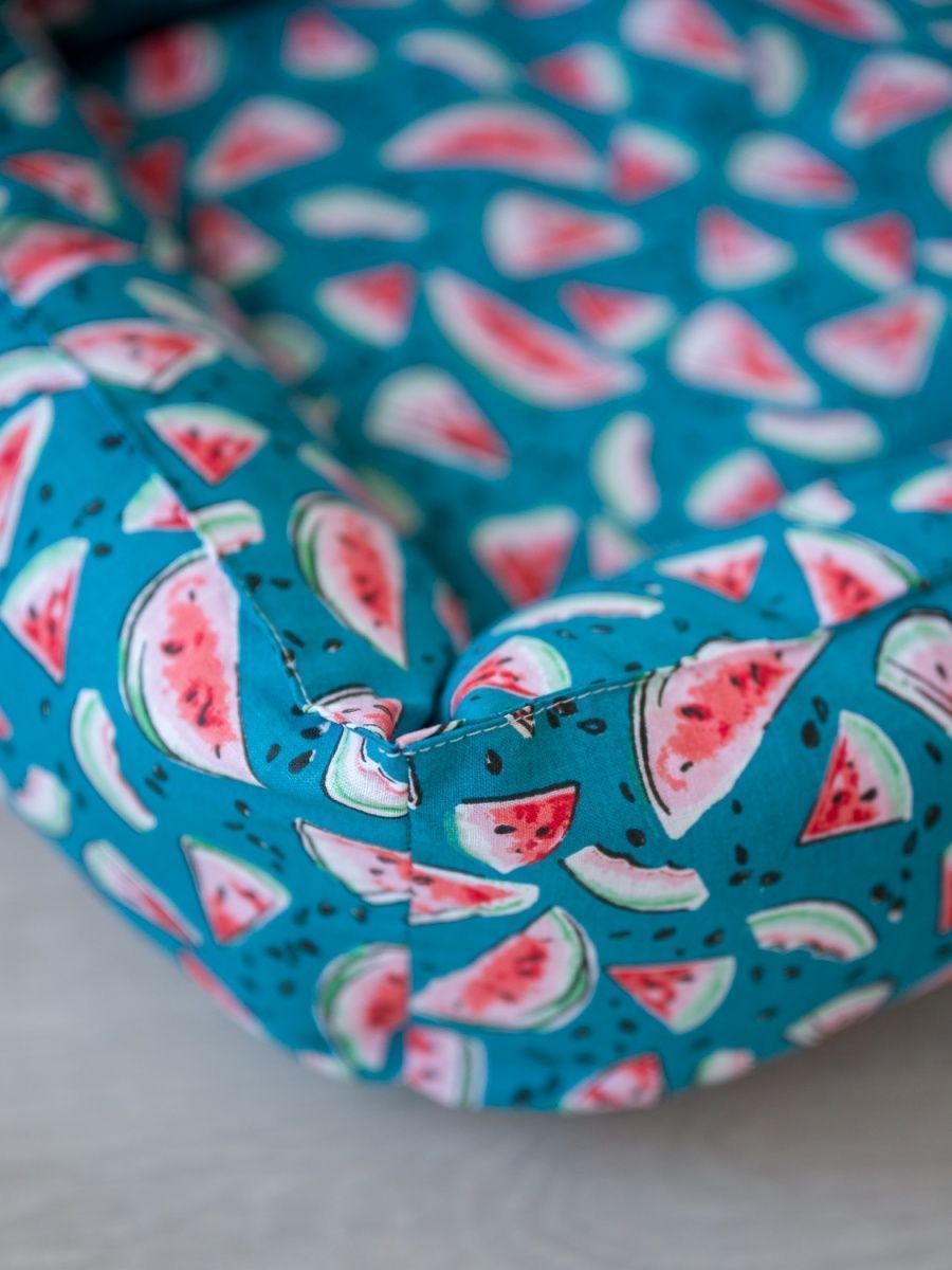 снимок Лежак для кошек и собак "арбузы" от магазина BIO-TEXTILES ОПТ